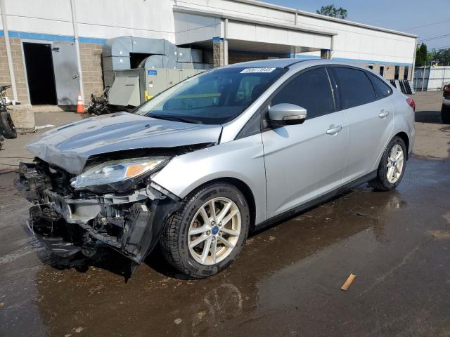FORD FOCUS SE 2015 silver  gas 1FADP3F2XFL321208 photo #1