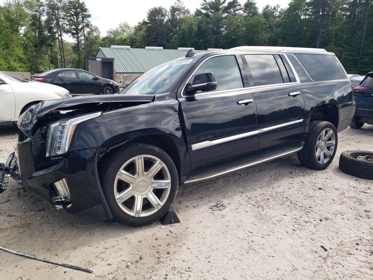 CADILLAC ESCALADE ESV LUXURY