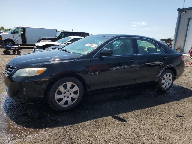 TOYOTA CAMRY BASE