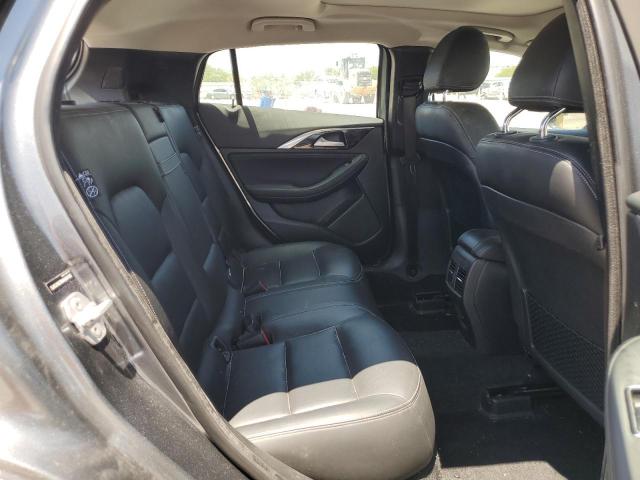 2017 INFINITI QX30 BASE SJKCH5CR8HA024160