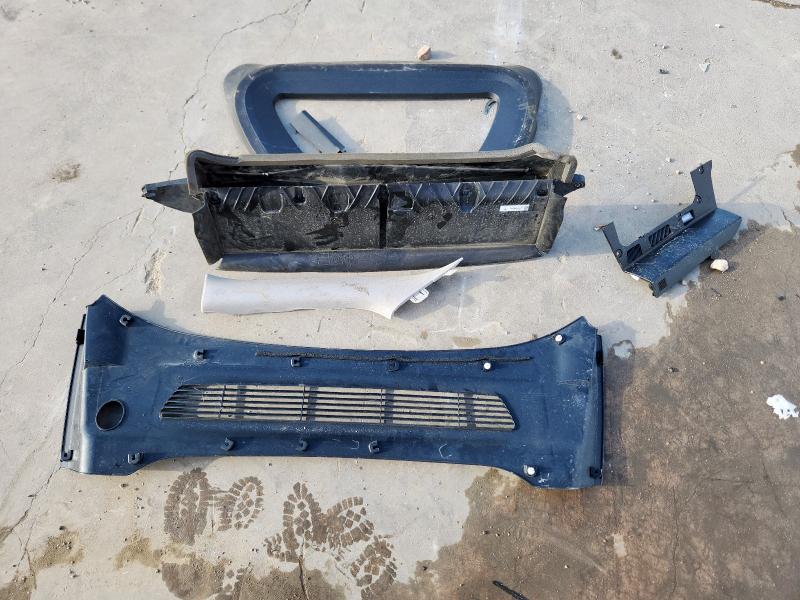 2024 TESLA MODEL Y - 7SAYGDEE8RA248117