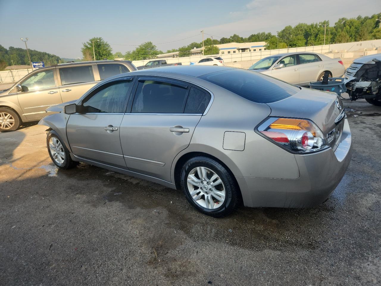 NISSAN ALTIMA BASE