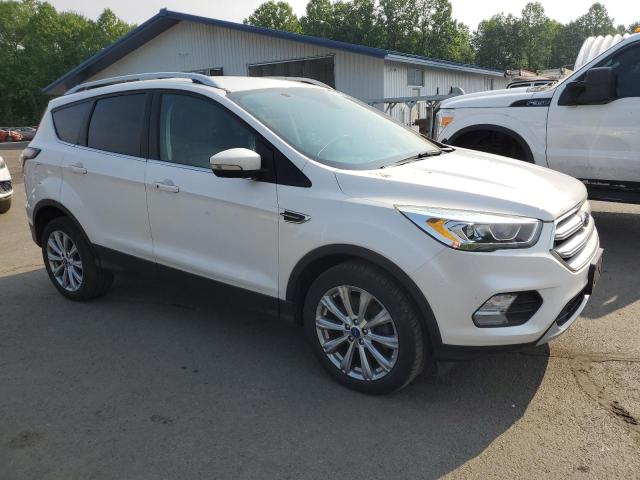 Vin: 1fmcu9jd5huc83633, lot: 59798595, ford escape titanium 20174