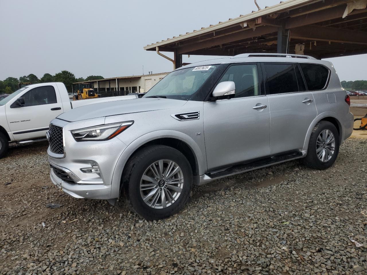 INFINITI QX80 LUXE