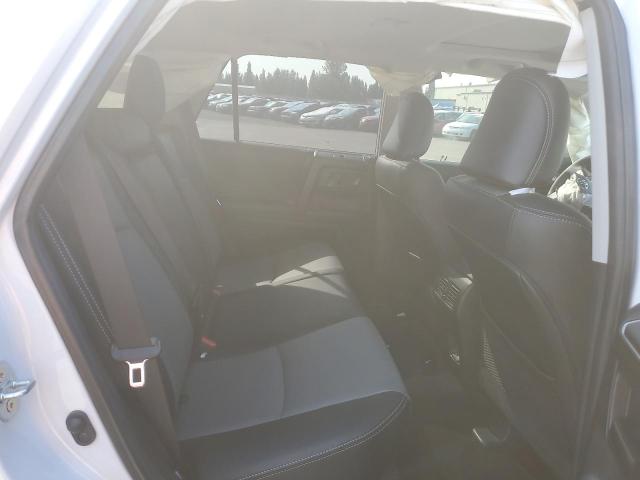 2024 TOYOTA 4RUNNER SR - JTENU5JR1R6293367