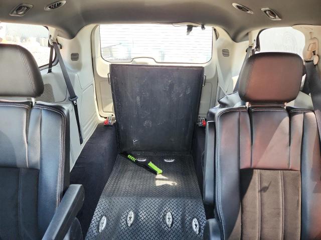 2017 DODGE GRAND CARA 2C4RDGCGXHR625522