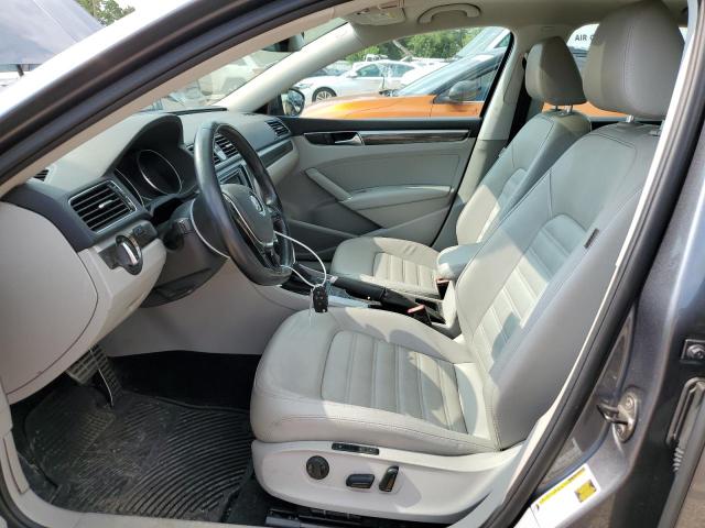 2017 VOLKSWAGEN PASSAT SEL 1VWCT7A35HC055833