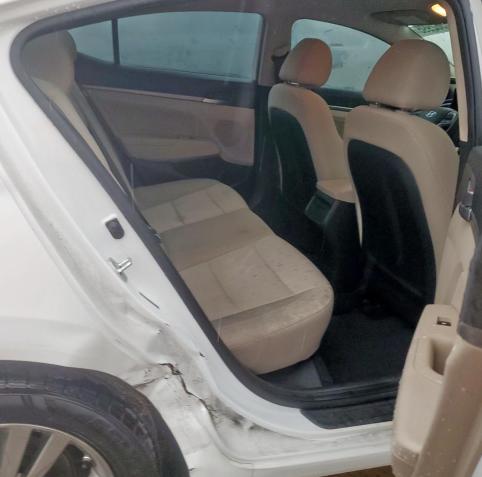 2018 HYUNDAI ELANTRA SE - 5NPD84LF8JH282703