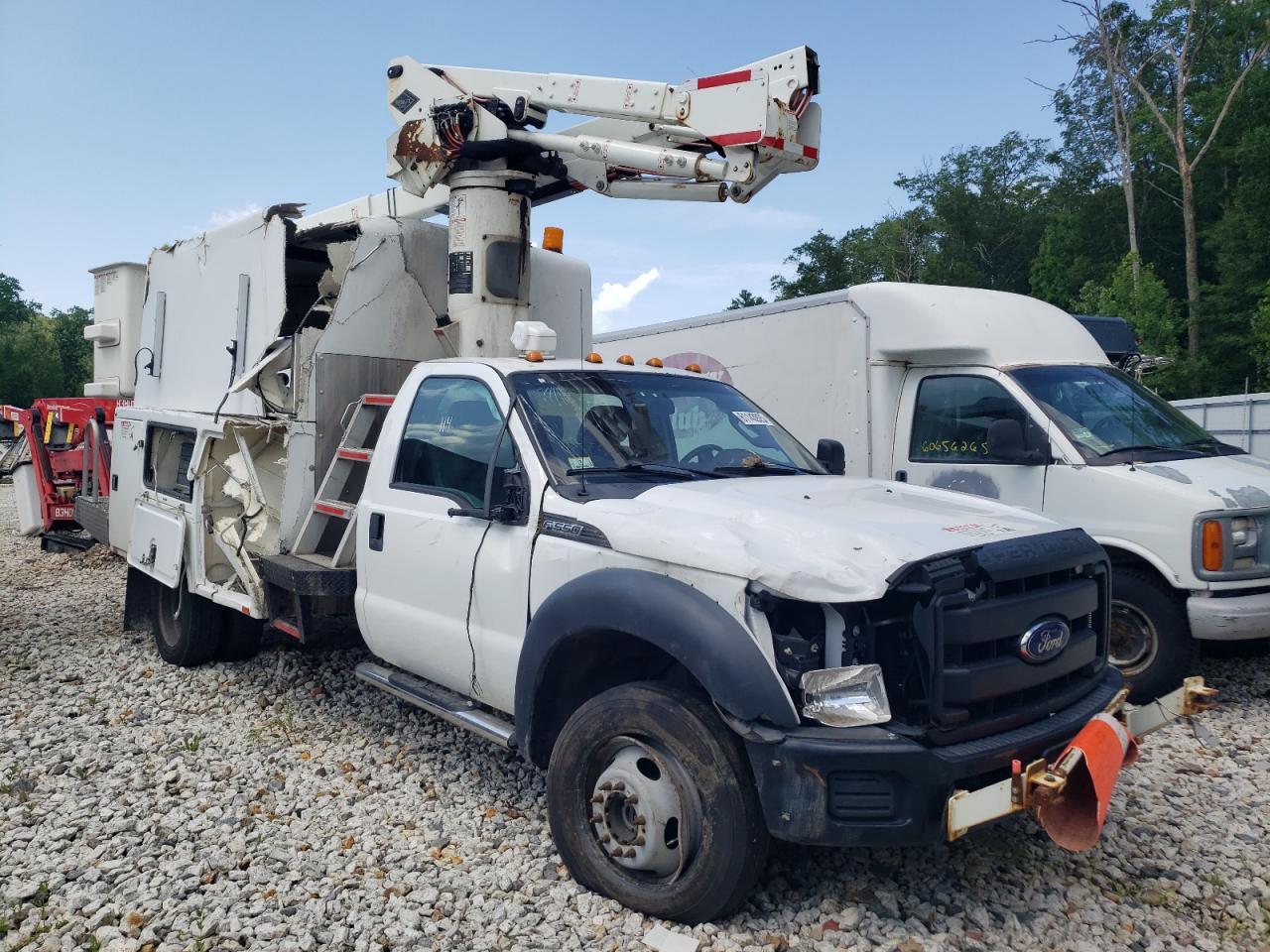 FORD F-550 SUPER DUTY