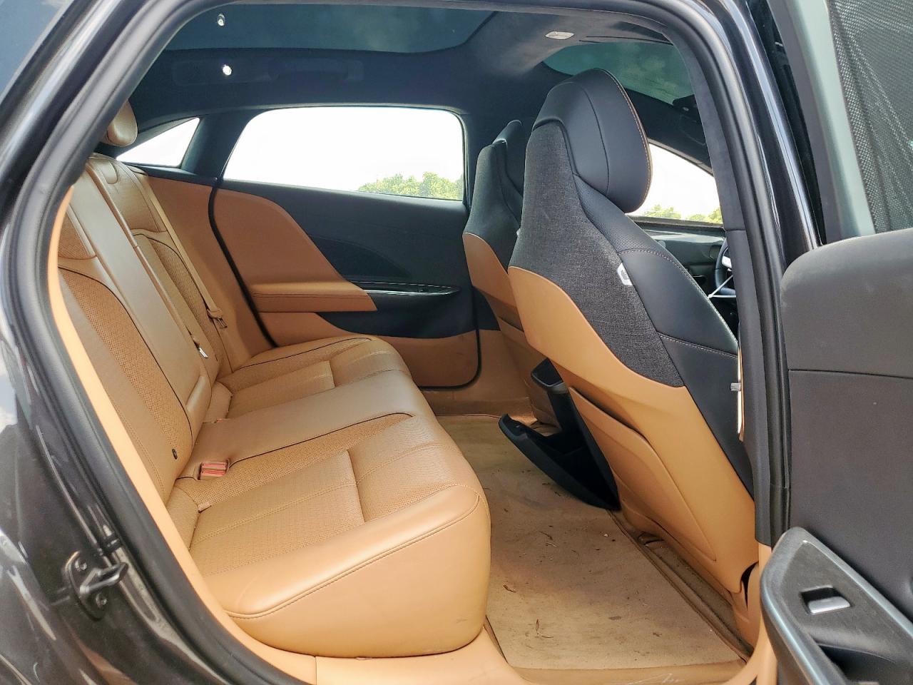 LUCID AIR GRAND TOURING