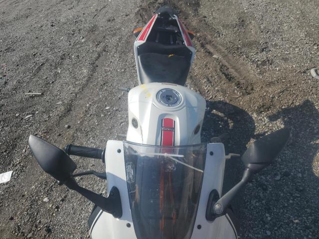 2022 YAMAHA YZFR3 A MH3RH18Y9NK008949