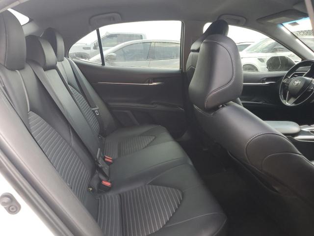 2018 TOYOTA CAMRY L - JTNB11HK4J3019700
