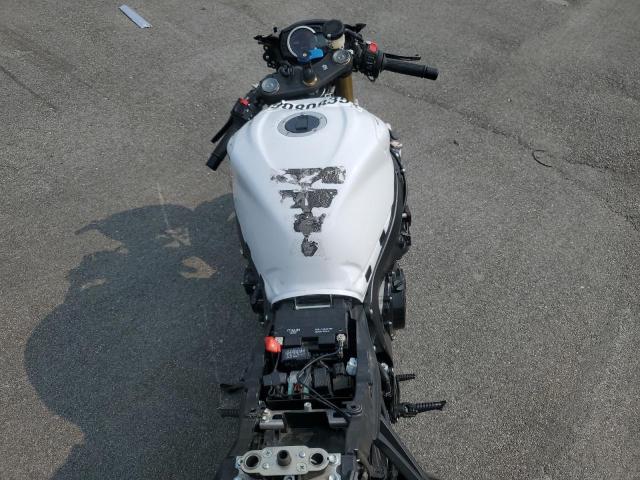 2019 SUZUKI GSX-R750 - JS1GR7MA4K7100963