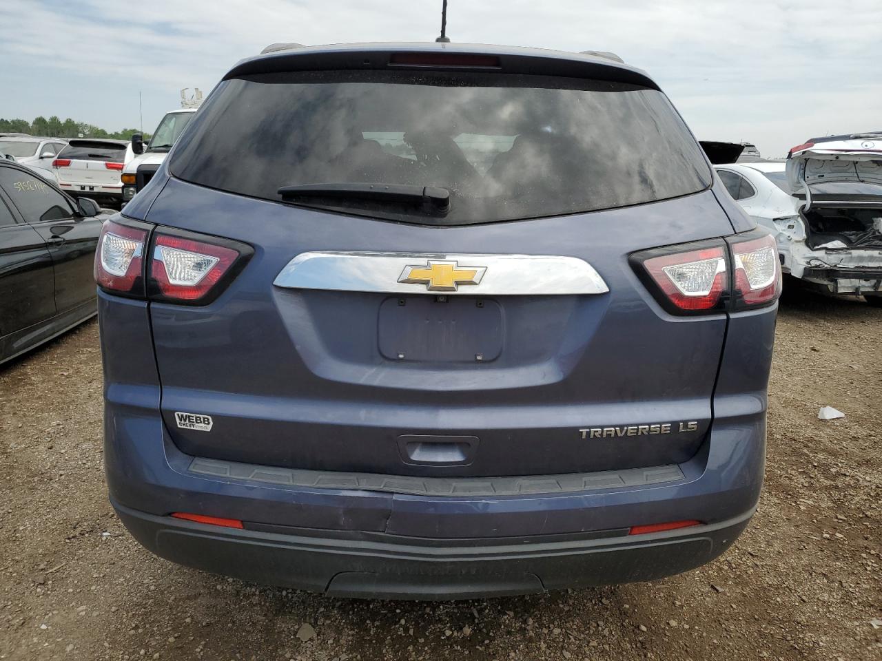 CHEVROLET TRAVERSE LS