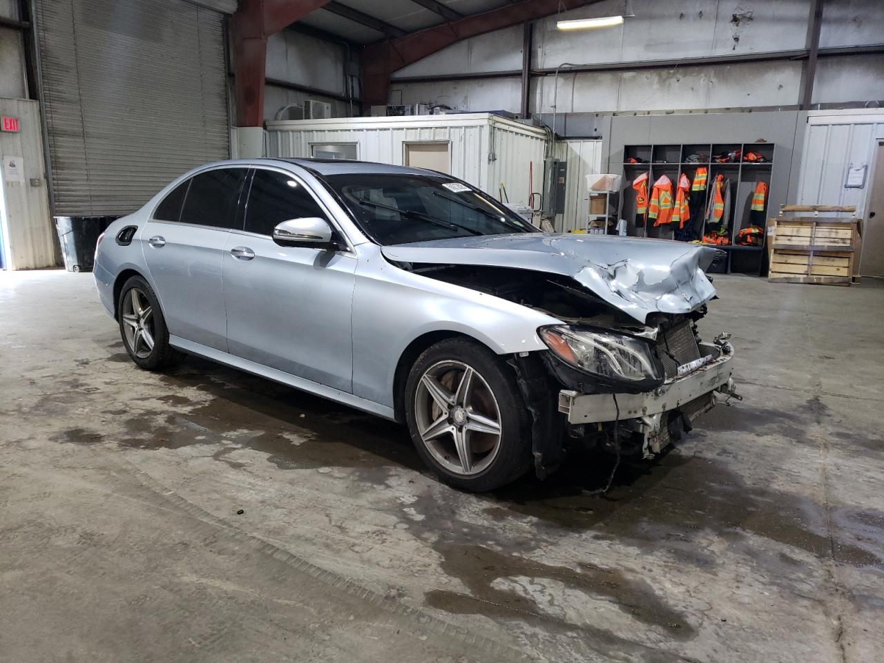 MERCEDES-BENZ E-CLASS 300 4MATIC