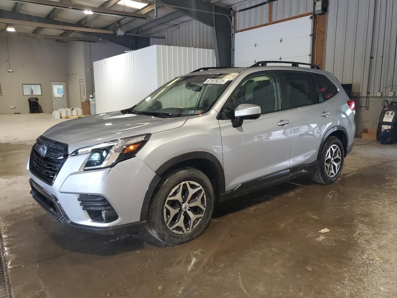 SUBARU FORESTER PREMIUM