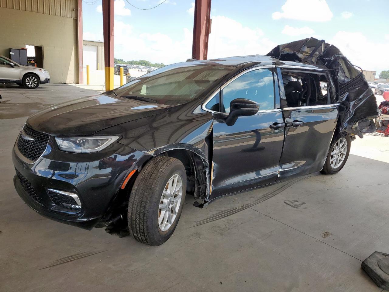 Lot #3208766280 2023 CHRYSLER PACIFICA T