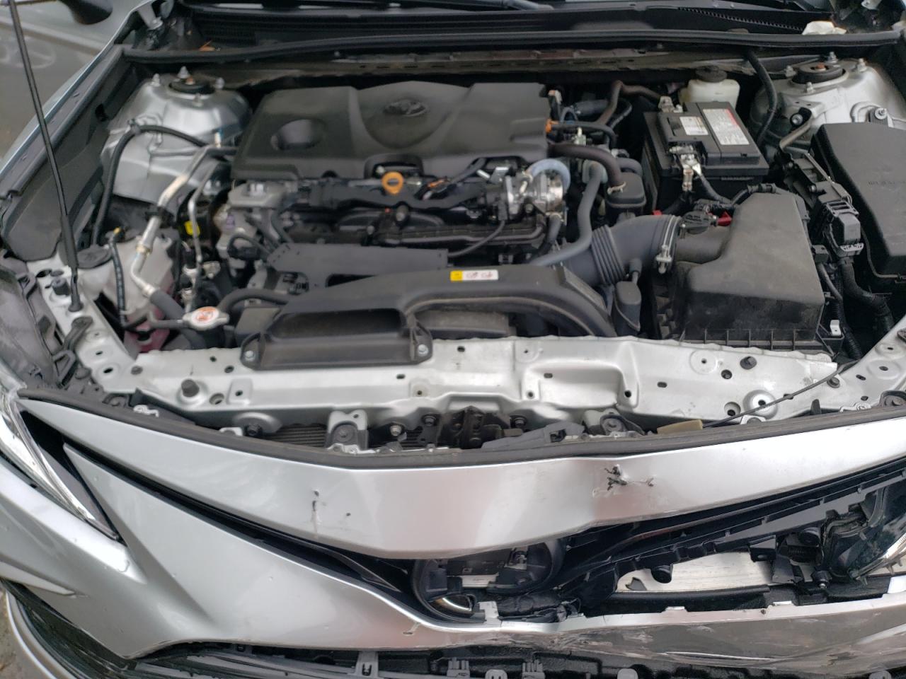 Toyota Camry le 2021