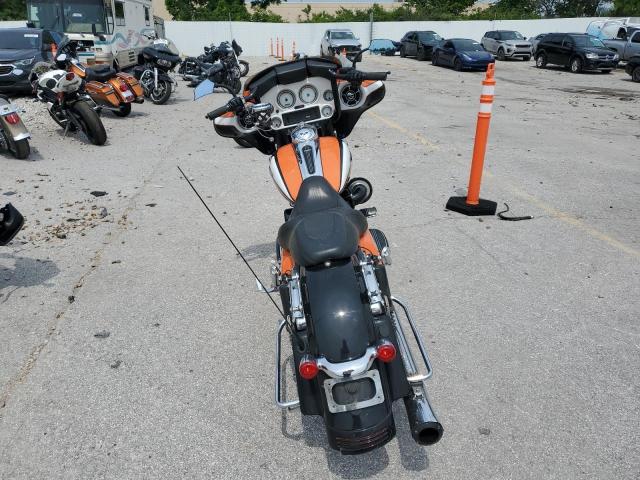 2010 HARLEY-DAVIDSON FLHX 1HD1KB414AB652475