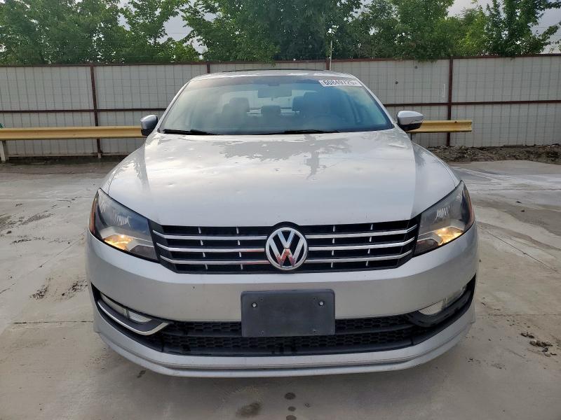 2015 VOLKSWAGEN PASSAT SEL 1VWCM7A36FC117203