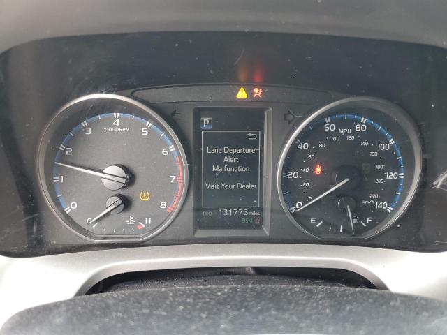 2018 TOYOTA RAV4 ADVEN JTMRFREV7JJ740235