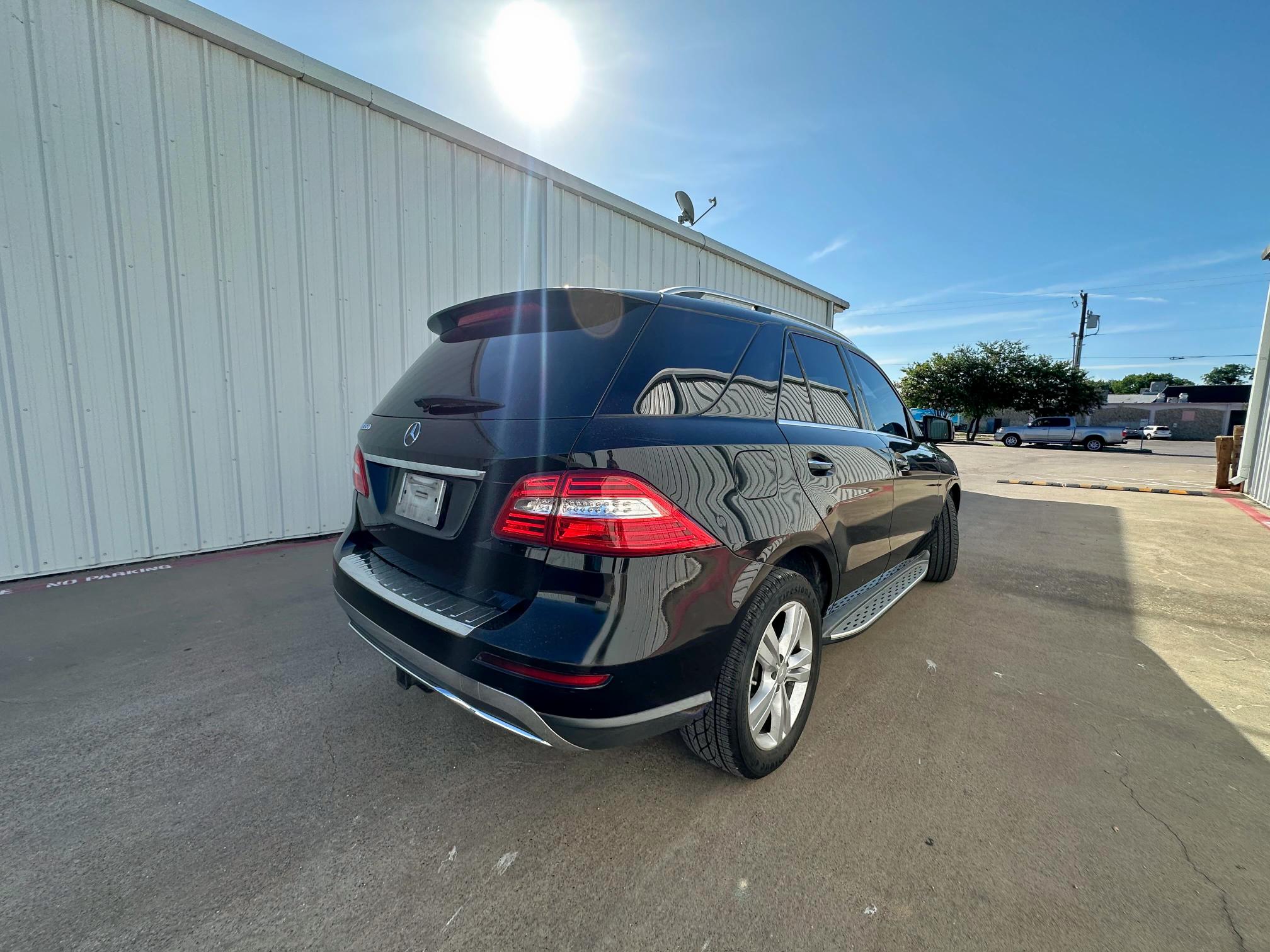 Vin: 4jgda5jb8ea333720, lot: 63008205, mercedes-benz m-class 350 20144