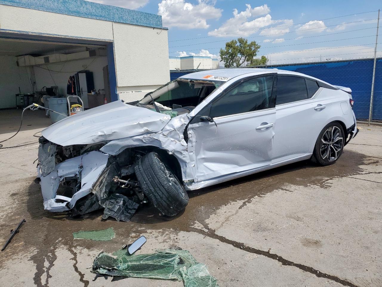 NISSAN ALTIMA SR