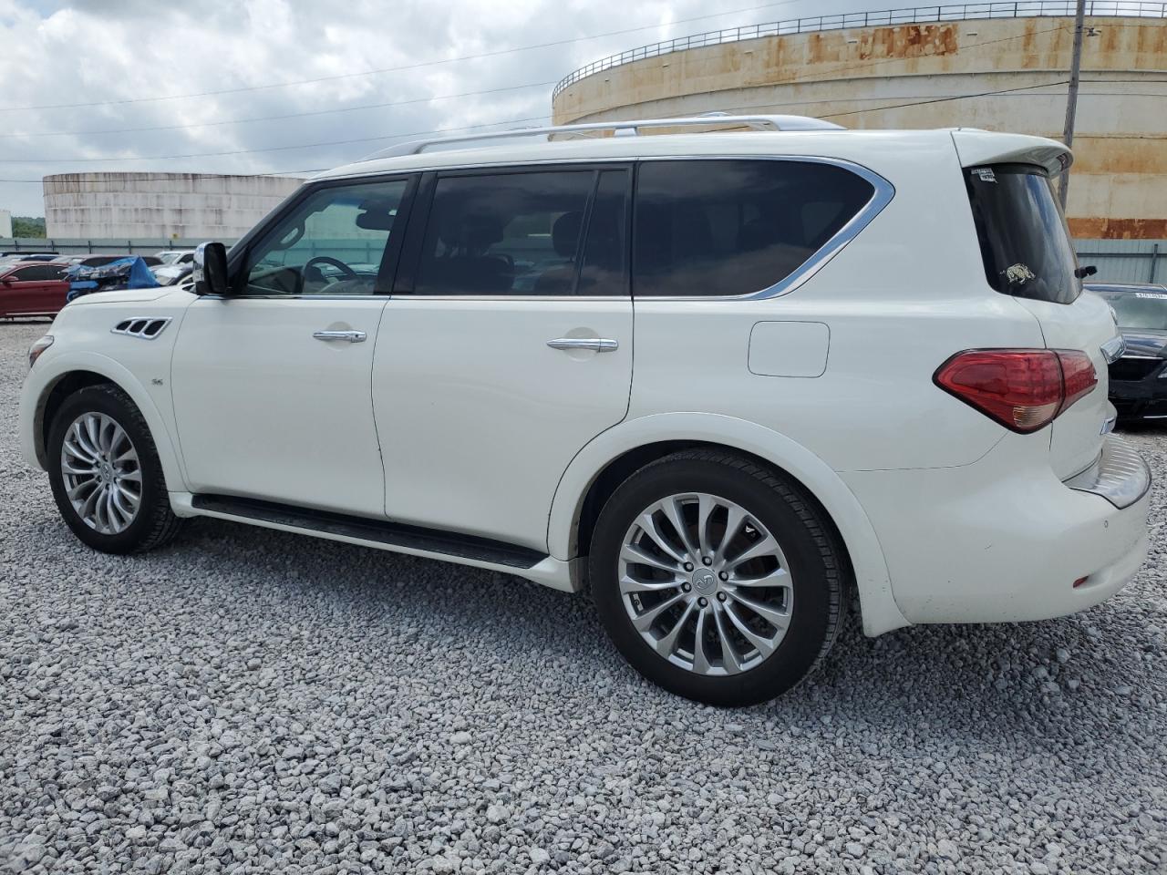 INFINITI QX80 2017
