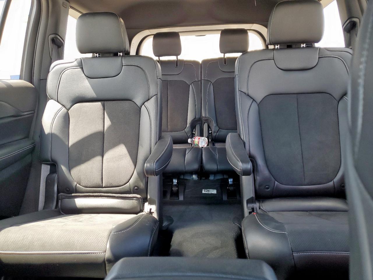 JEEP GRAND CHEROKEE L LAREDO