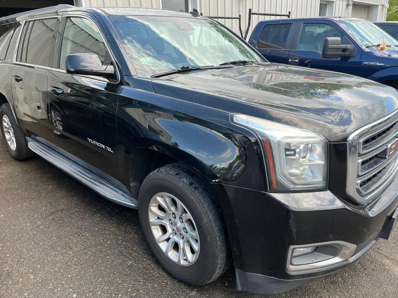GMC YUKON K1500 SLT