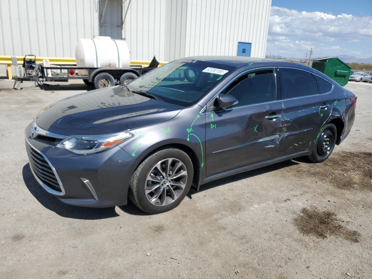 TOYOTA AVALON XLE