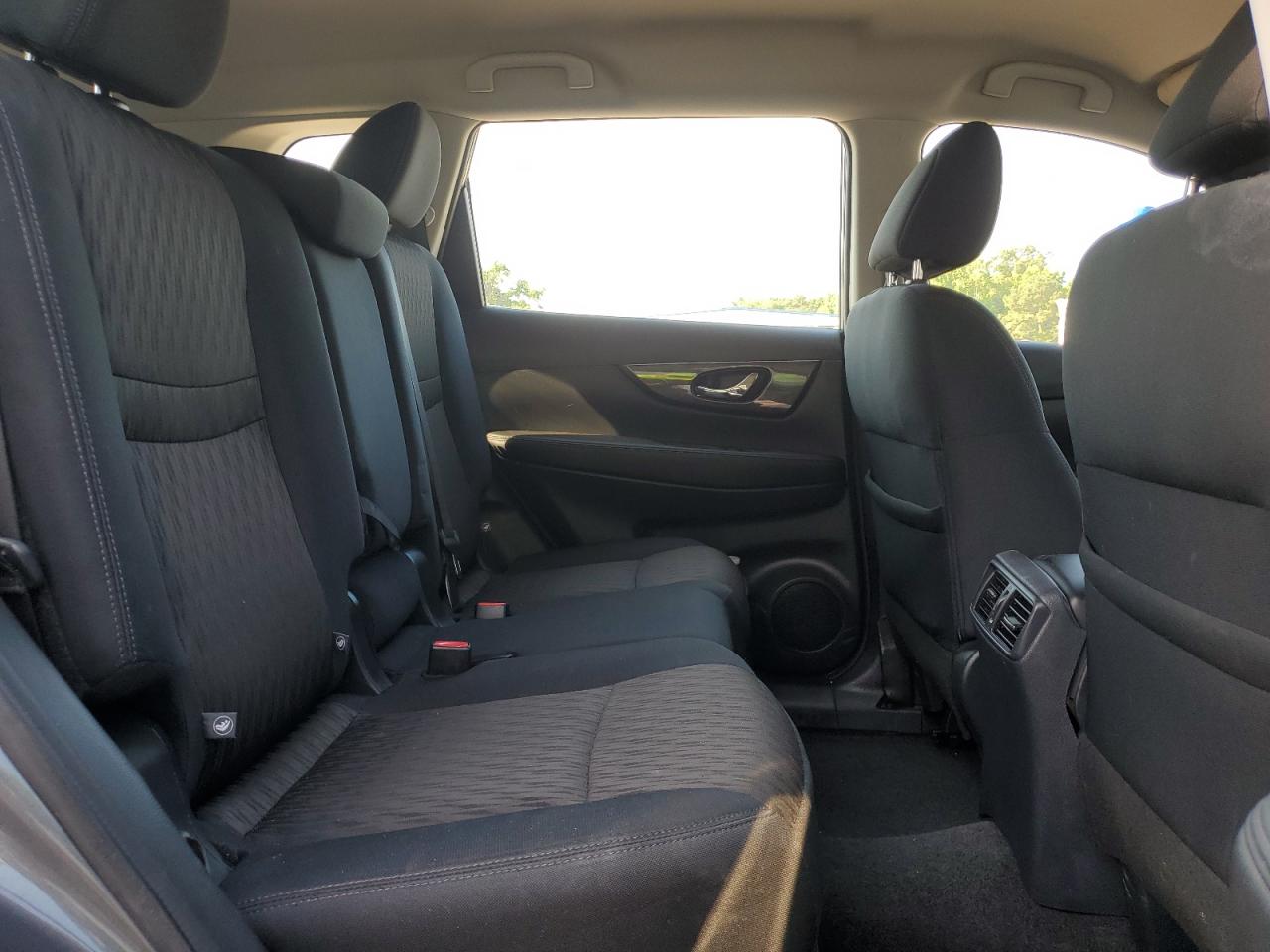 Nissan Rogue s 2018