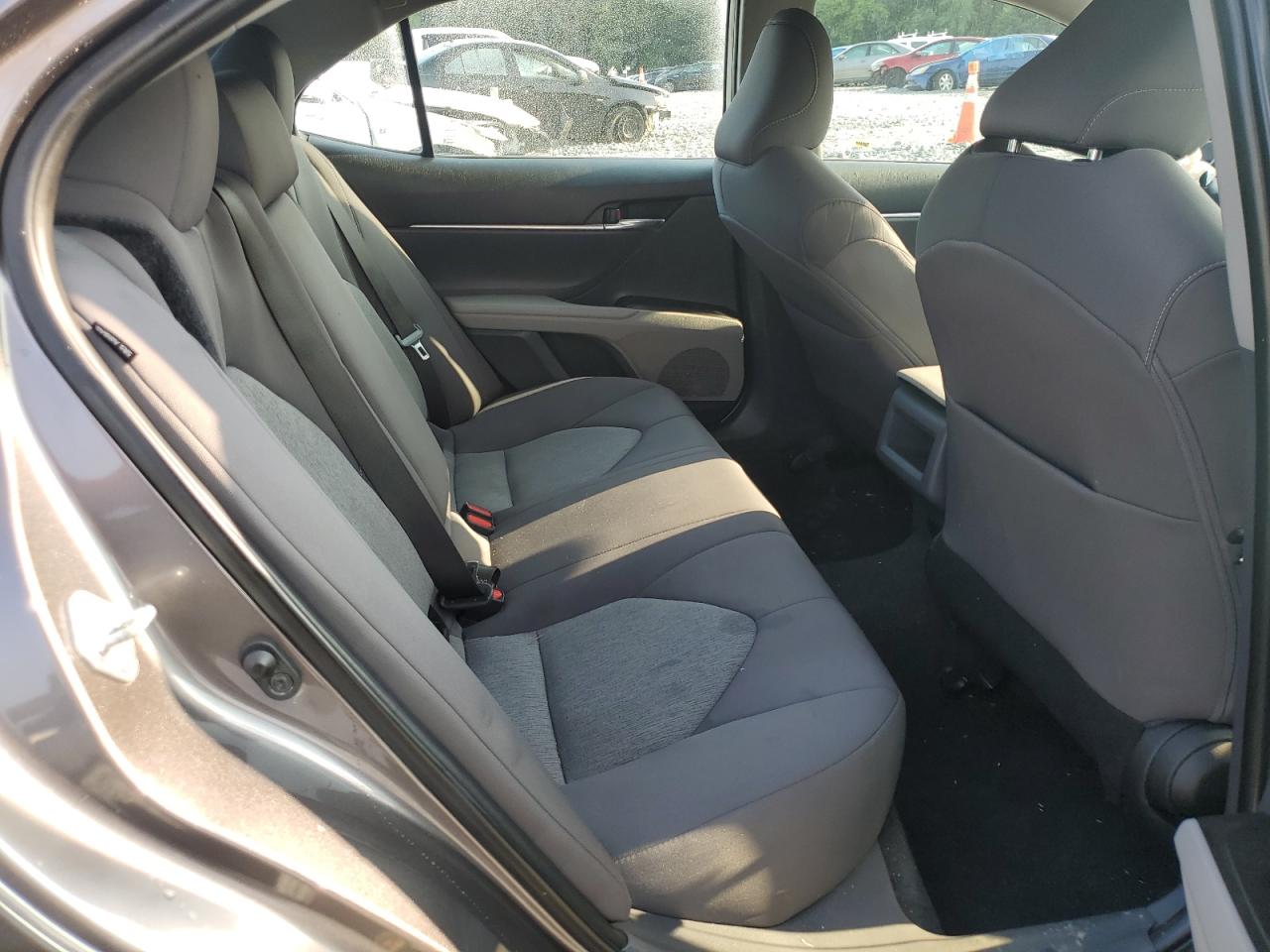Toyota Camry le 2022