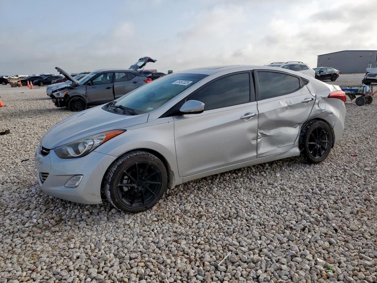 HYUNDAI ELANTRA GLS