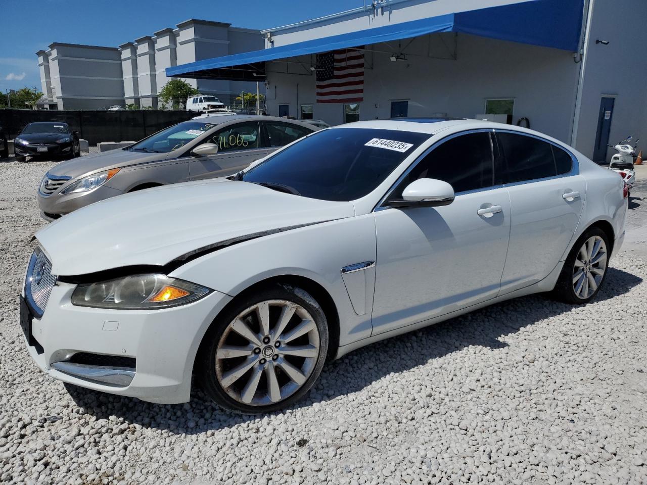 JAGUAR XF
