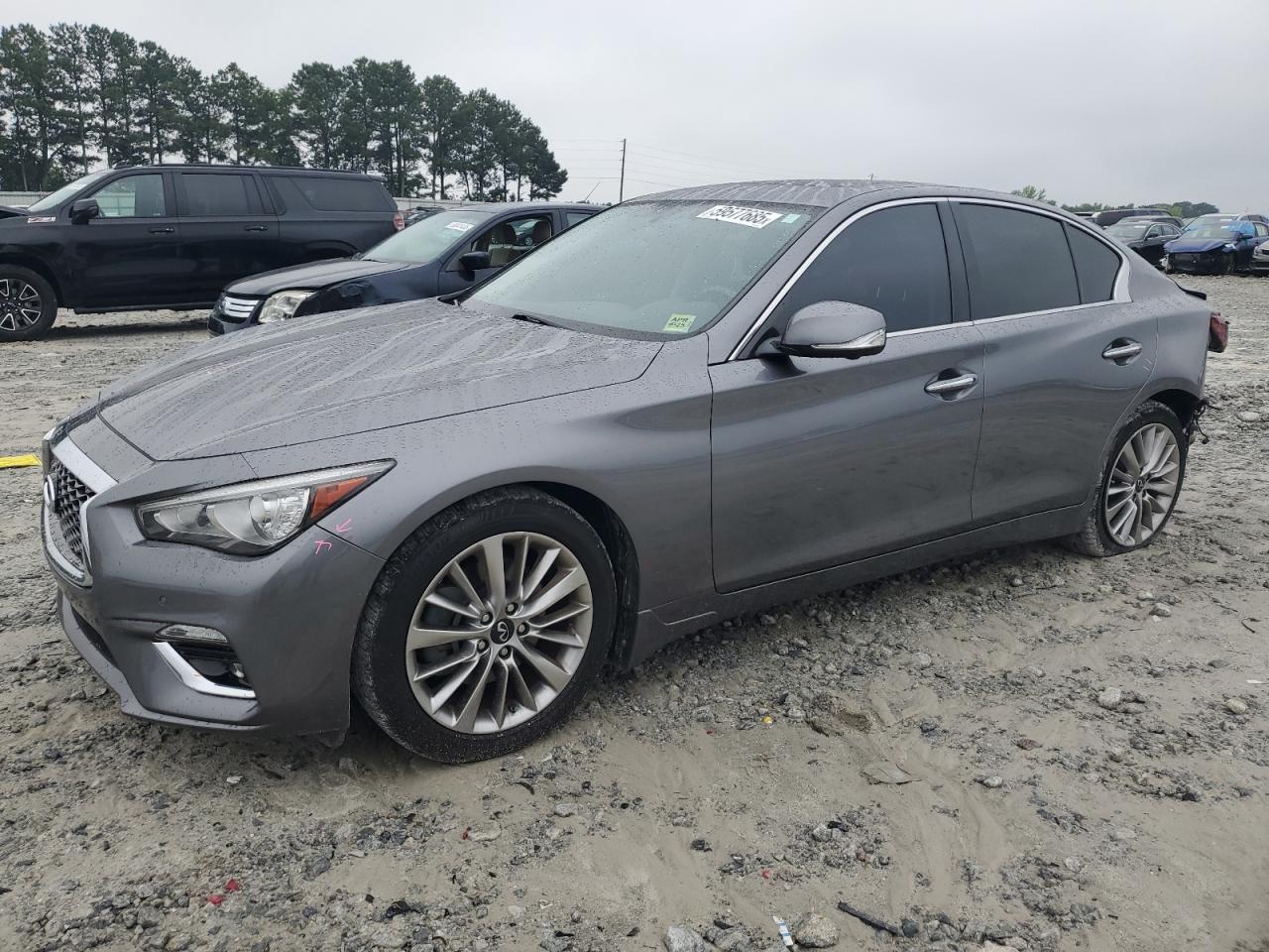 INFINITI Q50 LUXE