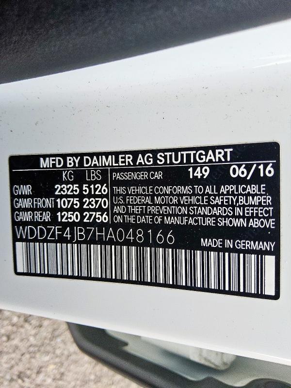 2017 MERCEDES-BENZ E 300 WDDZF4JB7HA048166