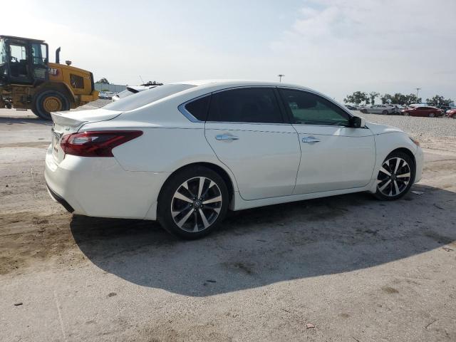 Vin: 1n4al3ap6hc123357, lot: 59168685, nissan altima 2.5 20173