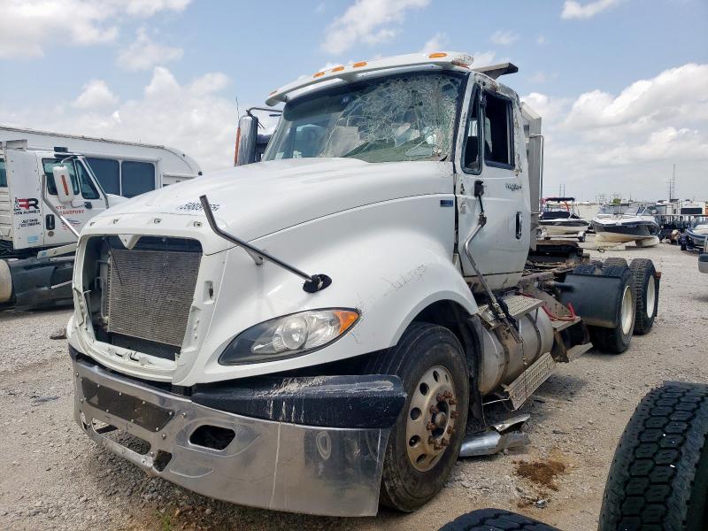 INTERNATIONAL PROSTAR 2013 white tractor diesel 1HSDJSJT2DJ163615 photo #3