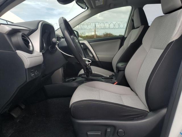 2018 TOYOTA RAV4 HV LE JTMRJREV3JD206016