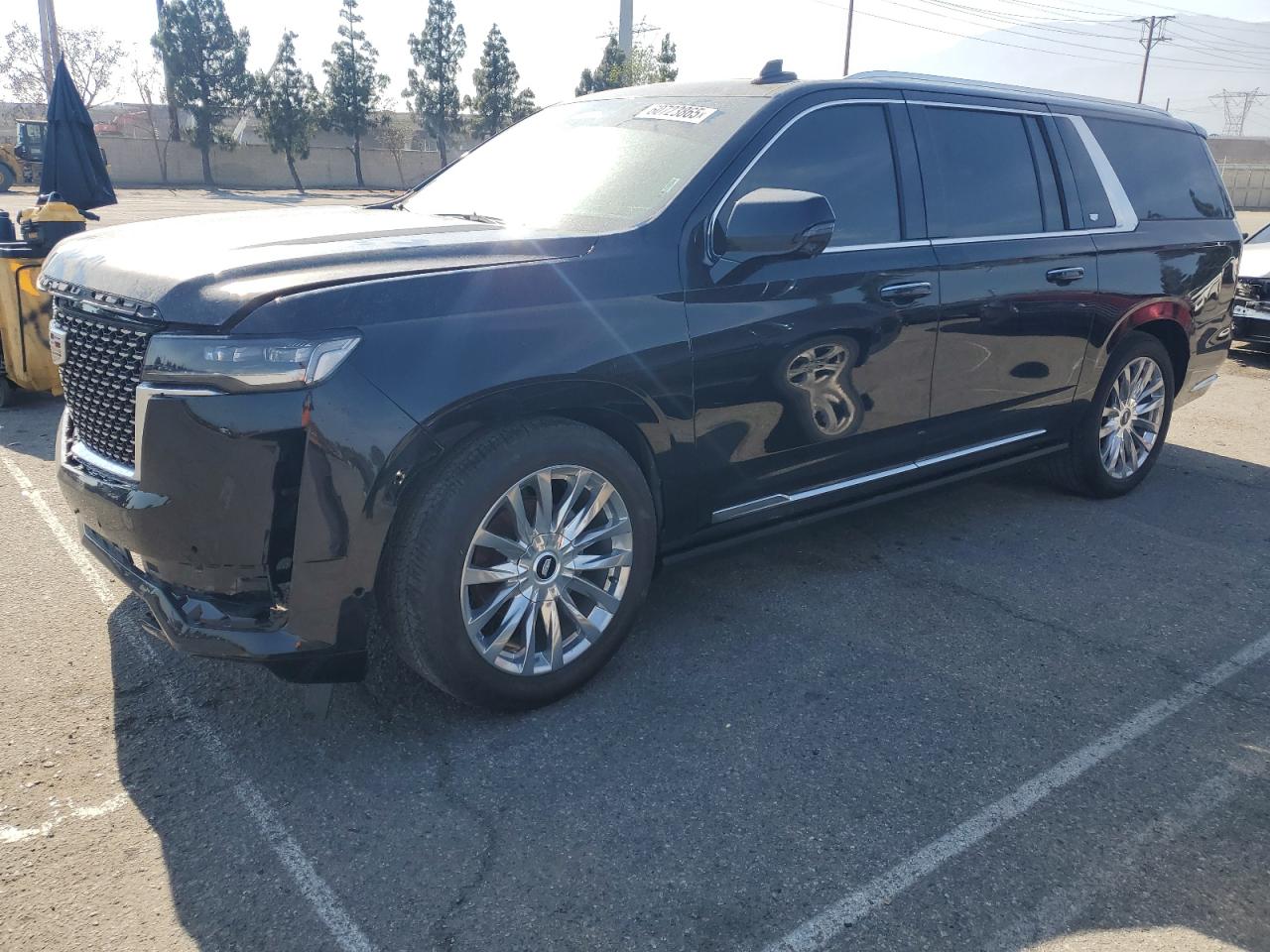 CADILLAC ESCALADE ESV PREMIUM LUXURY