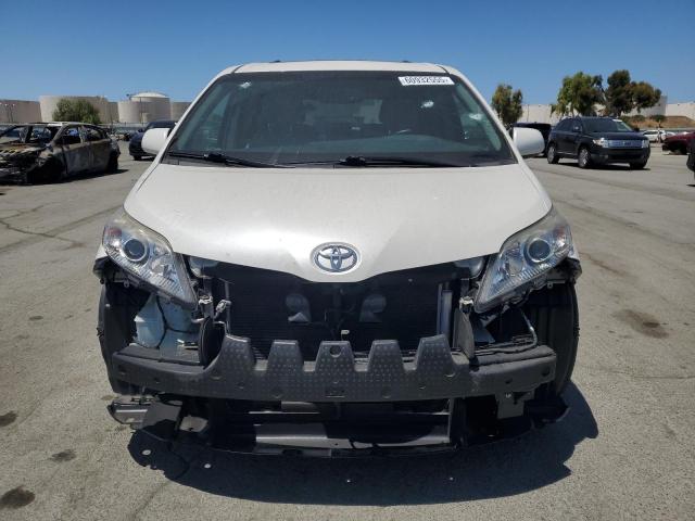 2017 TOYOTA SIENNA XLE 5TDYZ3DC7HS881254