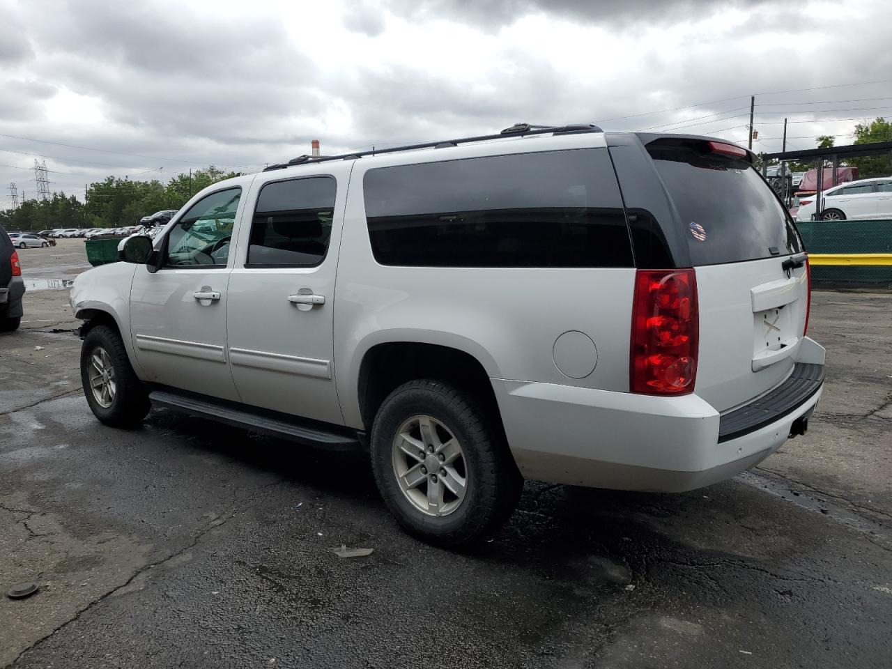 GMC YUKON K1500 SLE