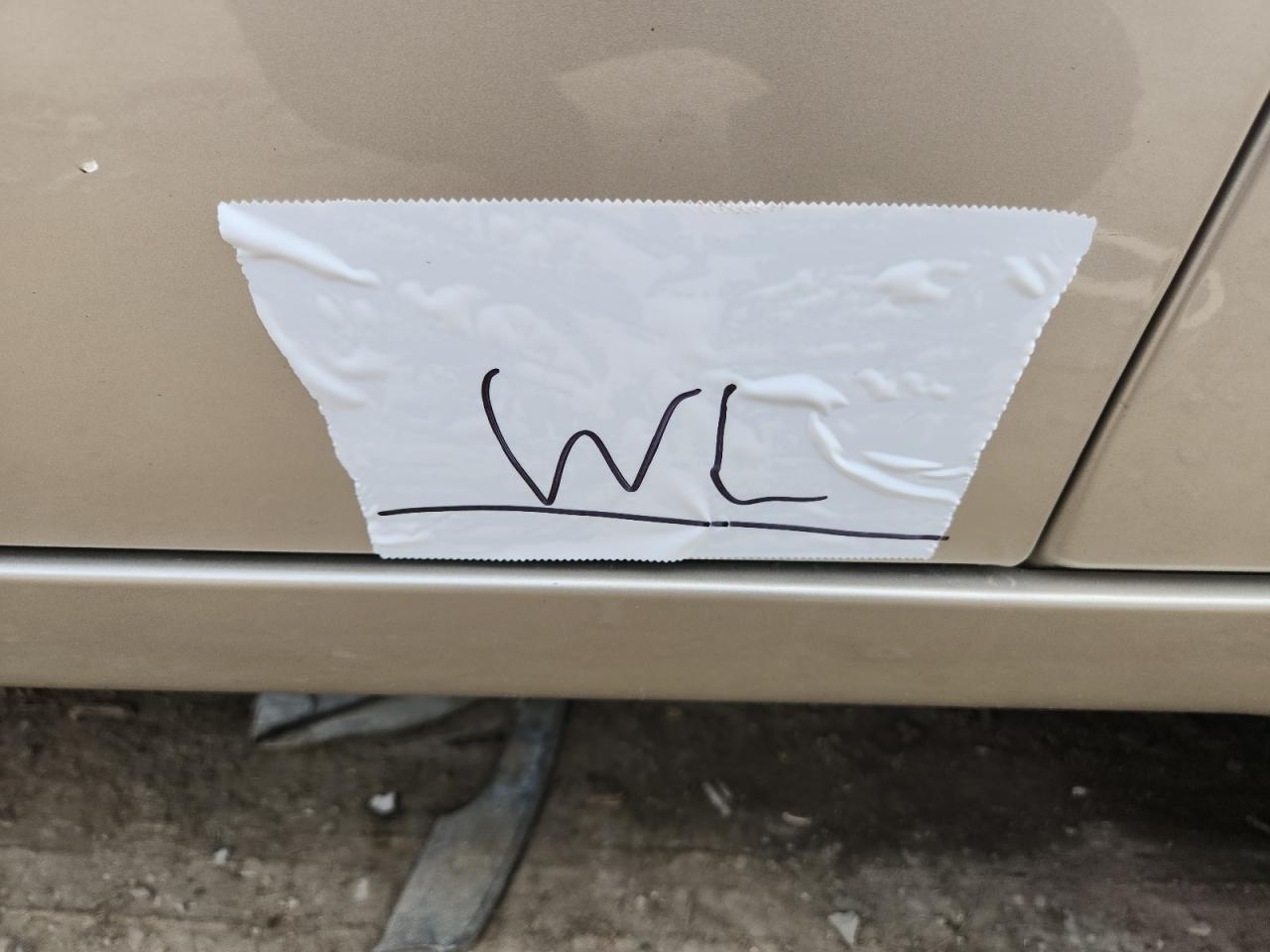 CHRYSLER TOWN & COUNTRY TOURING L