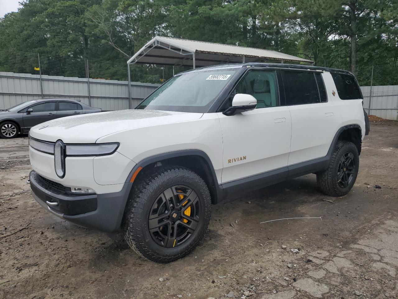 RIVIAN R1S ADVENTURE
