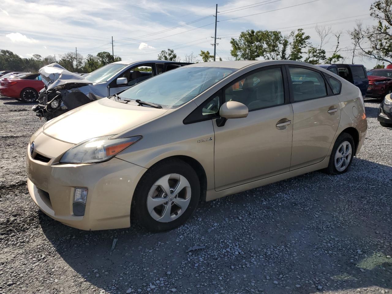 TOYOTA PRIUS