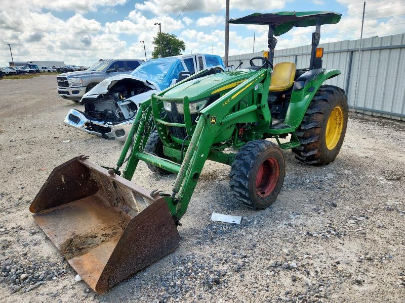 JOHN DEERE 4044M 2019 green   1LV4044MLKK108597 photo #3