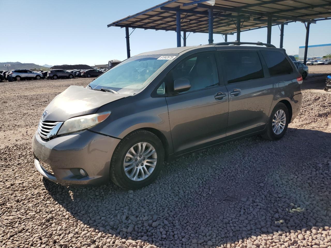 TOYOTA SIENNA XLE