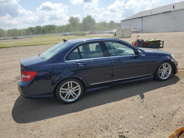 Vin: wddgf8bb7cr230330, lot: 62830105, mercedes-benz c-class 300 4matic 20123