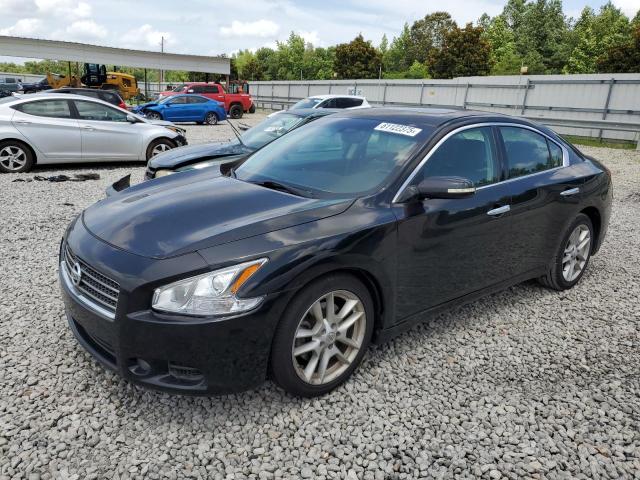 NISSAN MAXIMA S